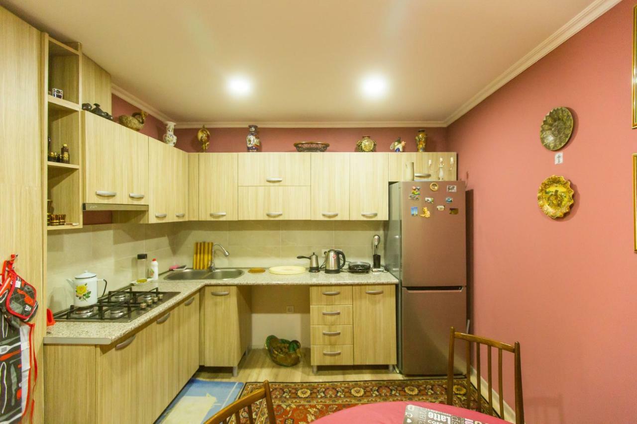 Mereti Hotell Borjomi Exteriör bild