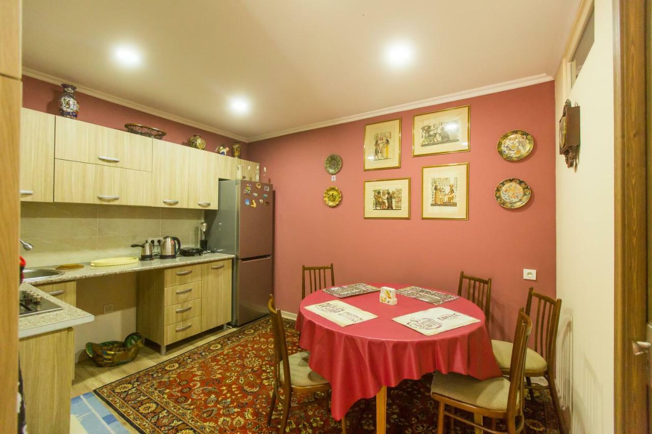 Mereti Hotell Borjomi Exteriör bild